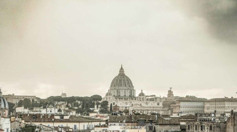 Giubileo  2025: da Giovanni Paolo II a Papa Leone XIV – Fari di Speranza