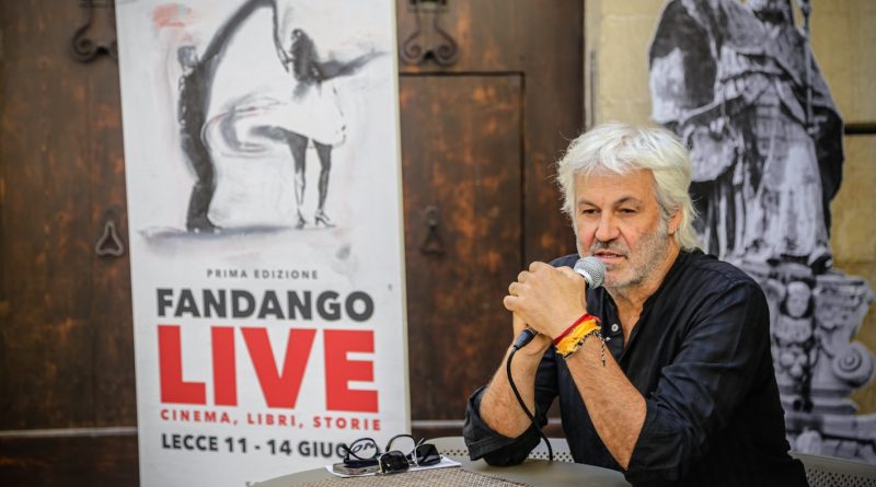 Fandango Live