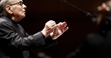 “E’ MIO PADRE  MORRICONE DIRIGE MORRICONE”