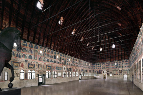 Palazzo della Ragione, interno