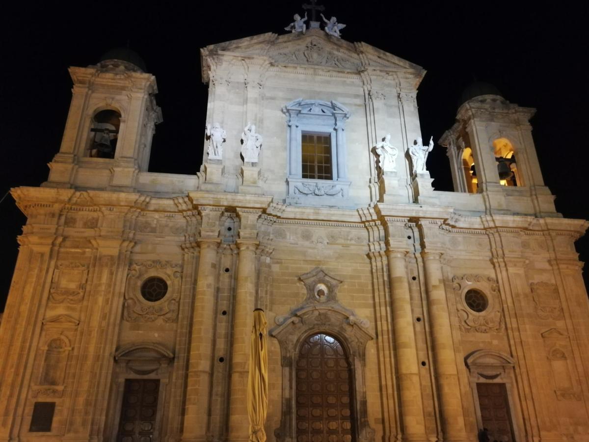 11 - Prospetto principale della Chiesa Madre di Marsala (TP)