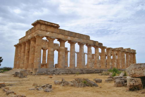 2 - Parco archeologico di Selinunte (TP), veduta prospettica del Tempio E (Tempio di Hera)