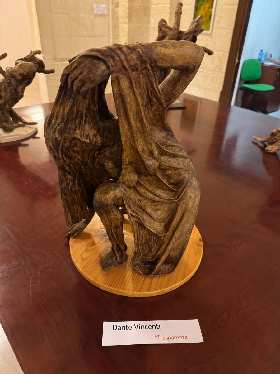 Dante Vincenti, Scolpire la cartapesta, mostra all'ex Conservatorio Sant'Anna di Lecce