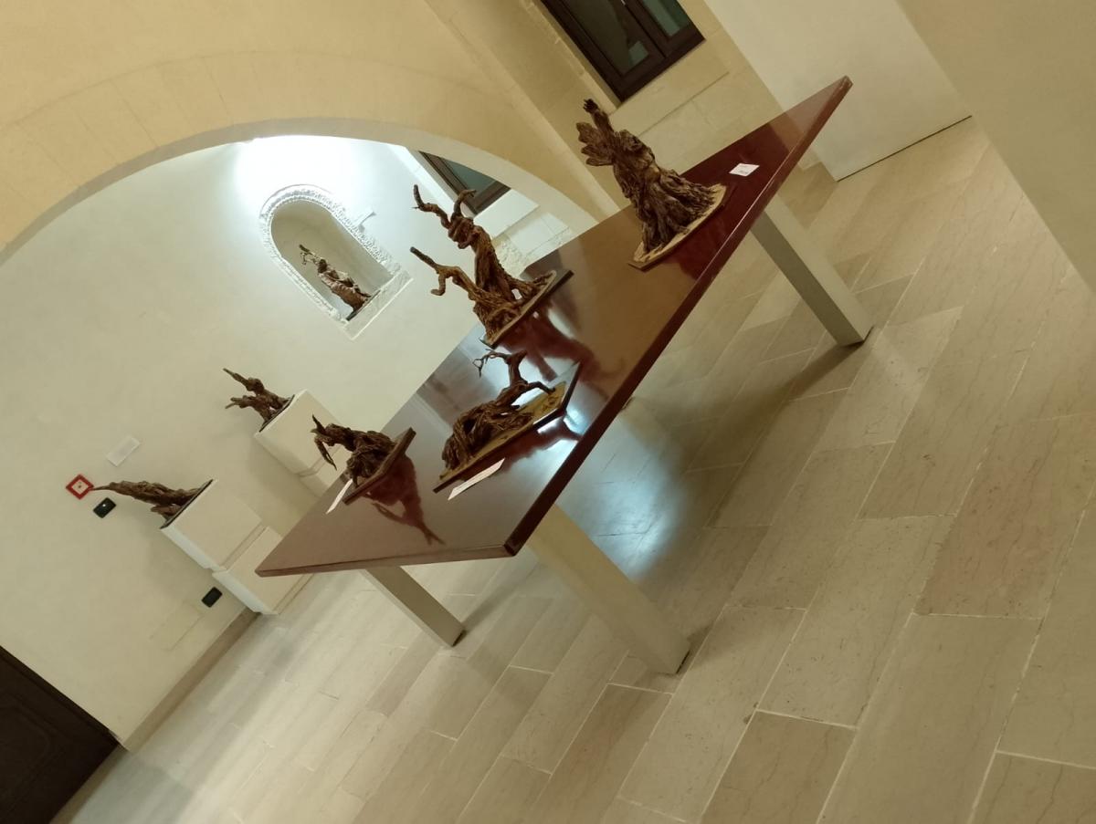 Dante Vincenti, Scolpire la cartapesta, mostra all'ex Conservatorio Sant'Anna di Lecce