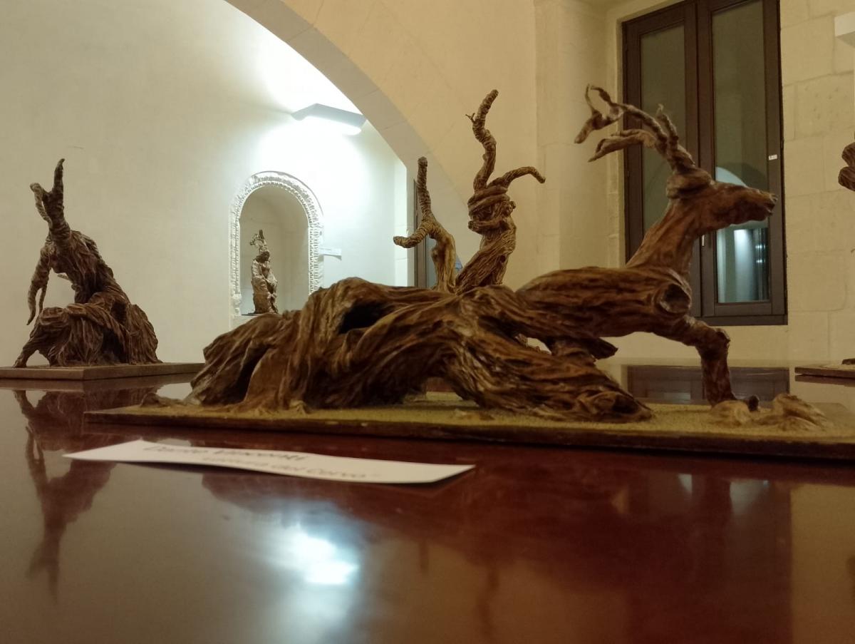 Dante Vincenti, Scolpire la cartapesta, mostra all'ex Conservatorio Sant'Anna di Lecce