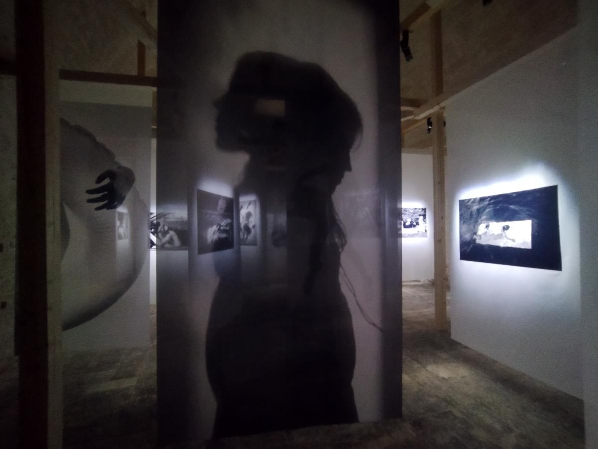 “Il tempo sospeso - The suspended time” di Alain Laboile al Castello di Lecce, foto di Sara Foti Sciavaliere