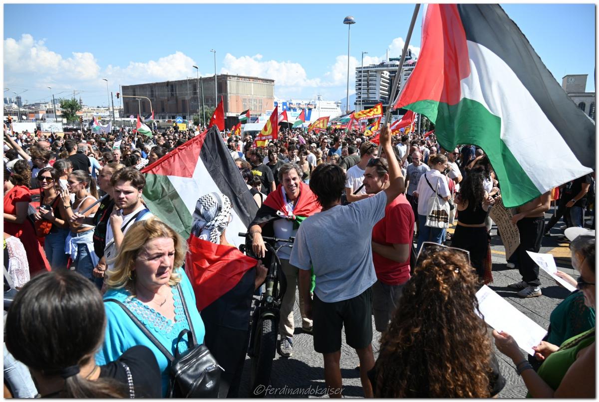Napoli 22 Settembre 2025 Manifestazione per Gaza