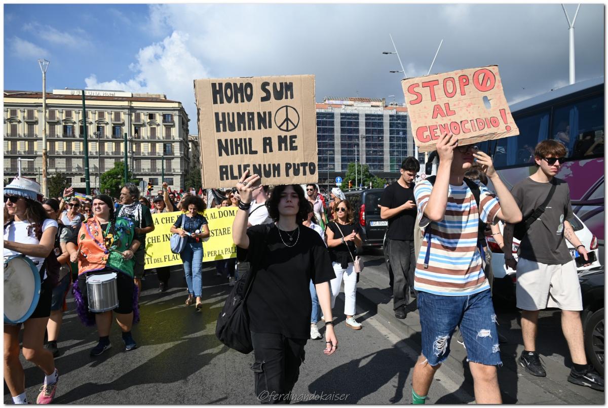 Napoli 22 Settembre 2025 Manifestazione per Gaza