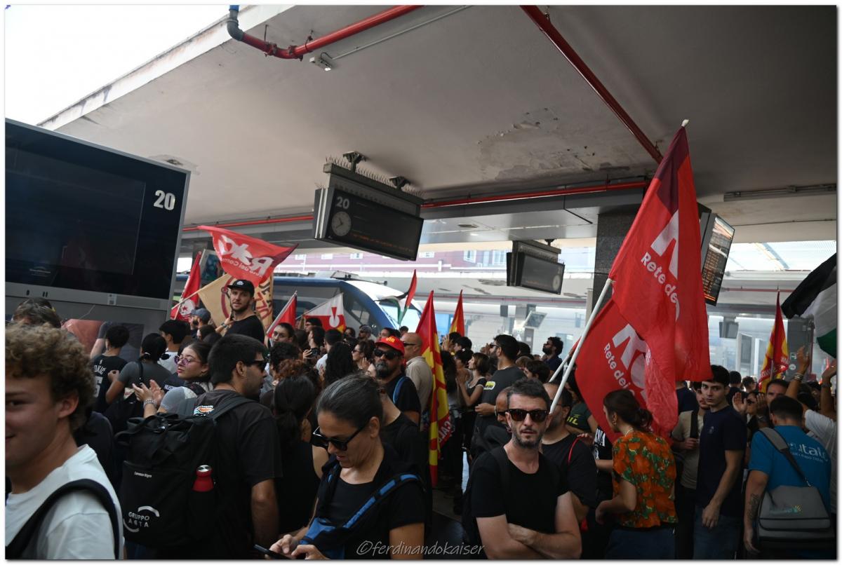 Napoli 22 Settembre 2025 Manifestazione per Gaza