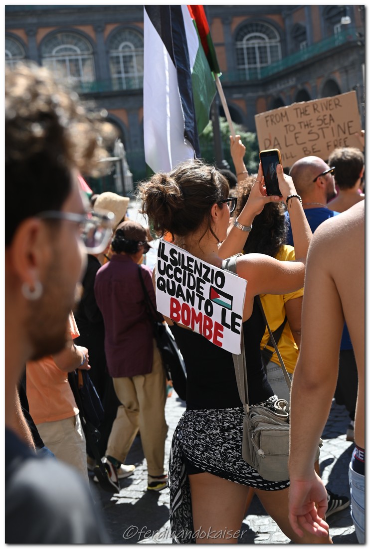 Napoli 22 Settembre 2025 Manifestazione per Gaza