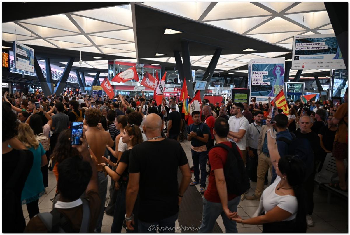 Napoli 22 Settembre 2025 Manifestazione per Gaza