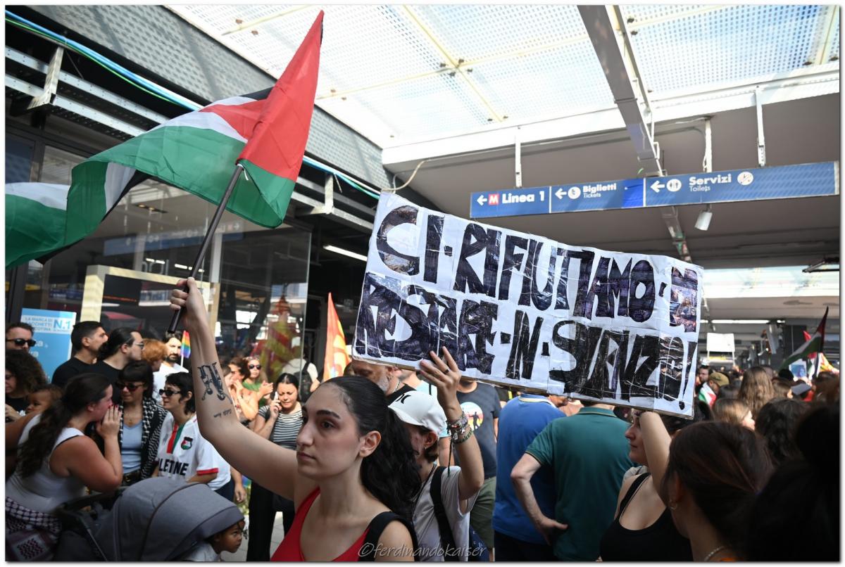 Napoli 22 Settembre 2025 Manifestazione per Gaza