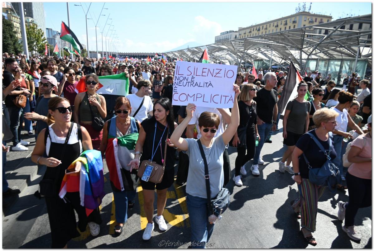 Napoli 22 Settembre 2025 Manifestazione per Gaza