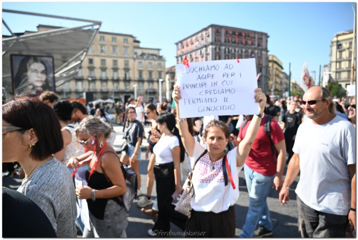 Napoli 22 Settembre 2025 Manifestazione per Gaza