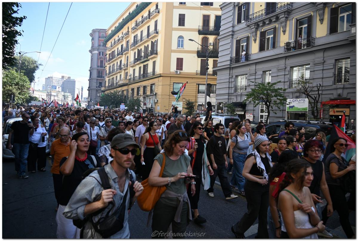 Napoli 22 Settembre 2025 Manifestazione per Gaza