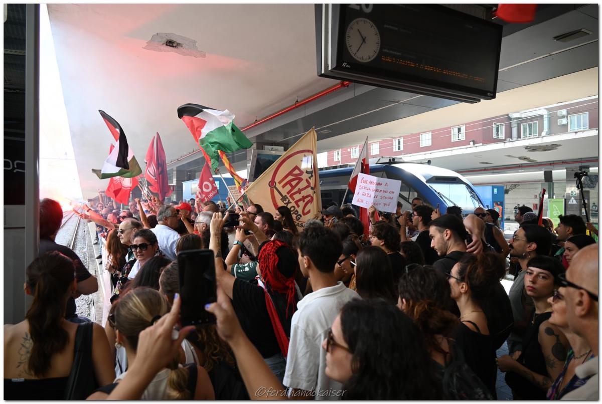 Napoli 22 Settembre 2025 Manifestazione per Gaza