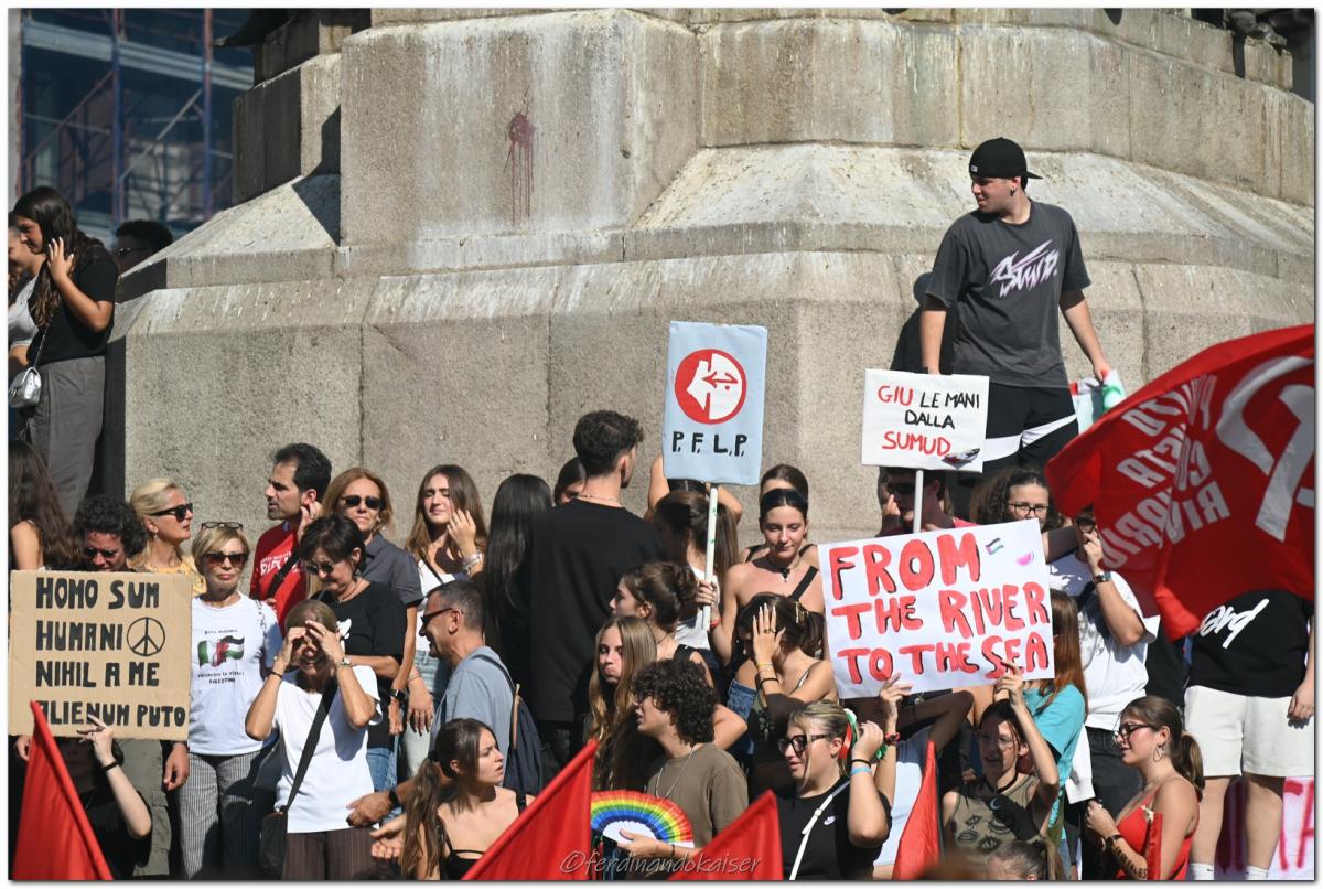 Napoli 22 Settembre 2025 Manifestazione per Gaza