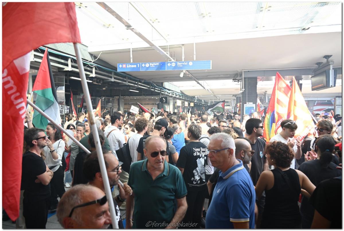 Napoli 22 Settembre 2025 Manifestazione per Gaza