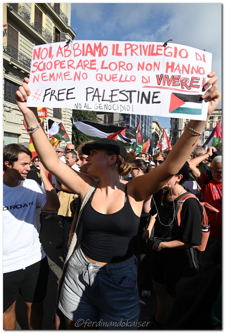 Napoli 22 Settembre 2025 Manifestazione per Gaza