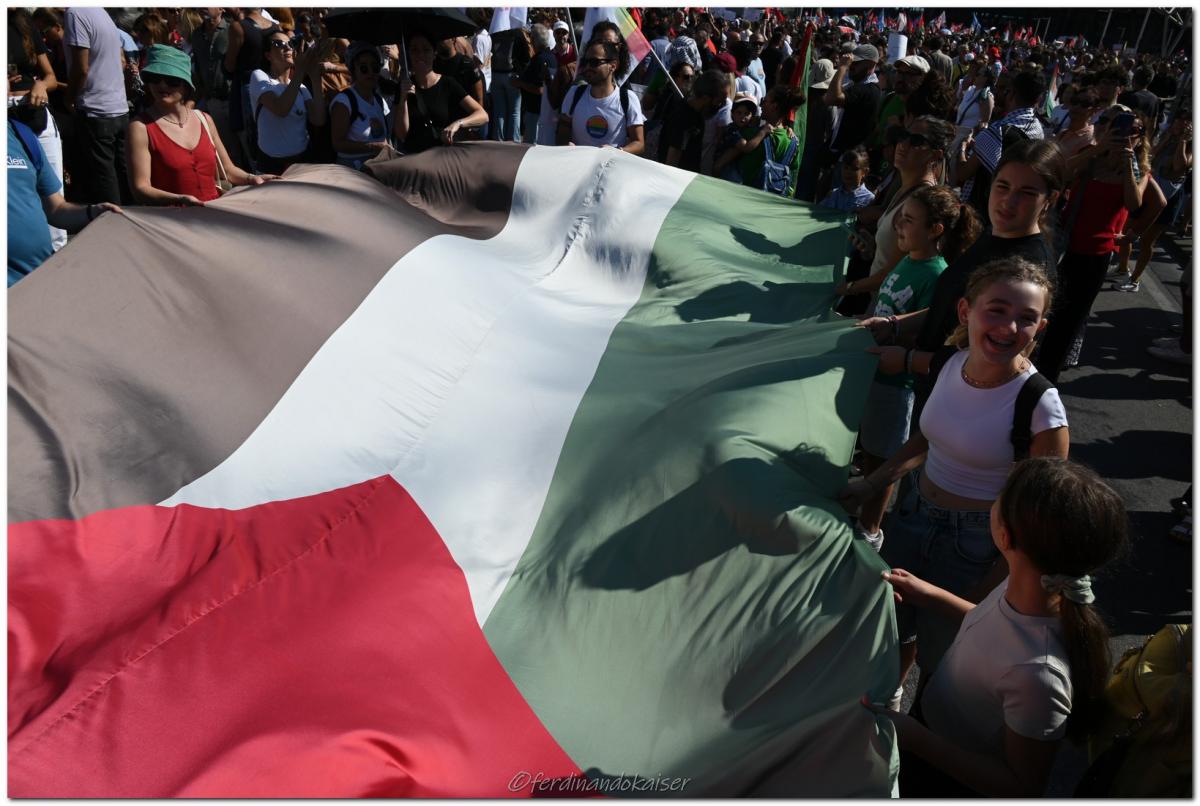 Napoli 22 Settembre 2025 Manifestazione per Gaza