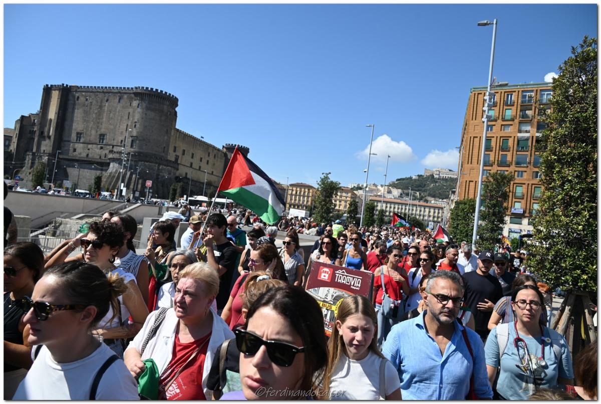 Napoli 22 Settembre 2025 Manifestazione per Gaza