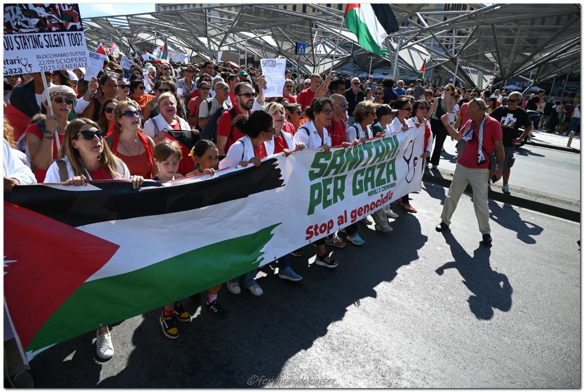 Napoli 22 Settembre 2025 Manifestazione per Gaza