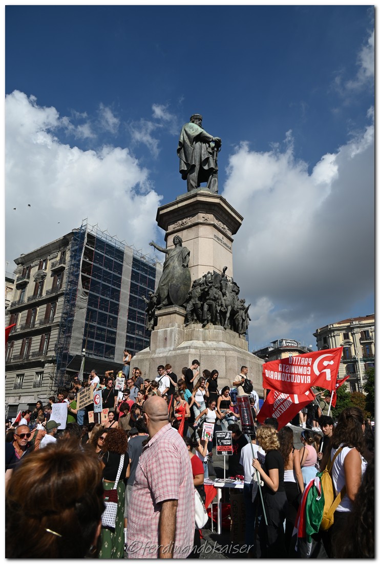 Napoli 22 Settembre 2025 Manifestazione per Gaza